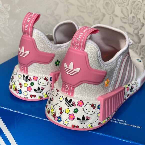 Size 6.5 Hello Kitty Adidas Originals NMD R1 White Pink IE8289 - Picture 12 of 16